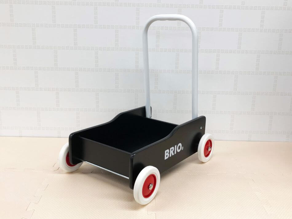 0歳から1歳おすすめアイテム BRIO（ブリオ）手押し車（ブラック）